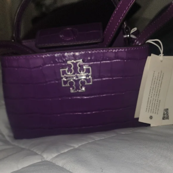 Tory Burch Purple Croc-Embossed Shoulder Bag - Picture 5 of 5